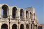 Arles-01